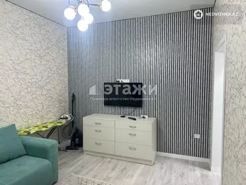 2-комнатная квартира, этаж 8 из 12, 42 м²