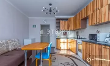 2-комнатная квартира, этаж 4 из 9, 78 м²
