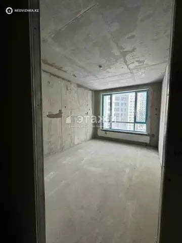 2-комнатная квартира, этаж 9 из 21, 56 м²