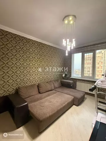 3-комнатная квартира, этаж 13 из 18, 80 м², на длительный срок