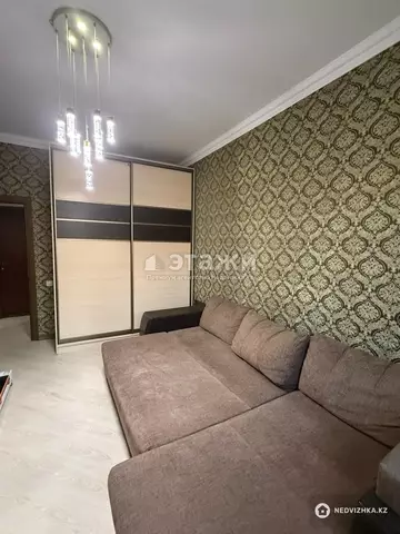 3-комнатная квартира, этаж 13 из 18, 80 м², на длительный срок
