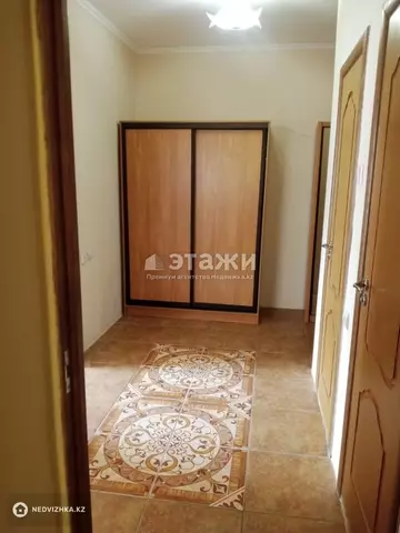2-комнатная квартира, этаж 9 из 12, 56 м², на длительный срок