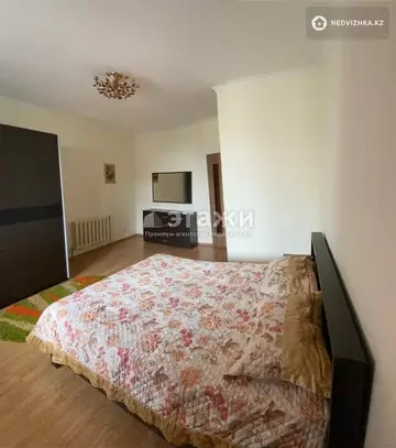 2-комнатная квартира, этаж 7 из 19, 90 м², на длительный срок