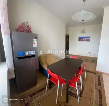 2-комнатная квартира, этаж 7 из 19, 90 м², на длительный срок