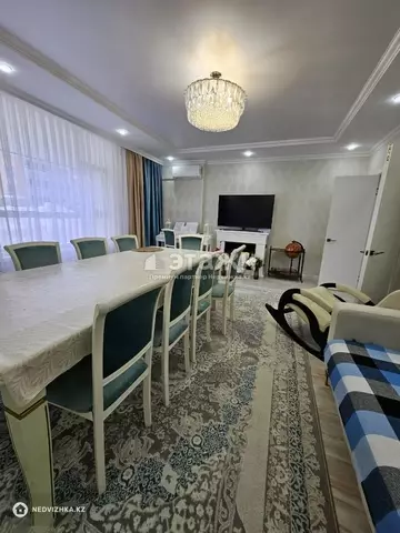 4-комнатная квартира, этаж 2 из 9, 115 м²