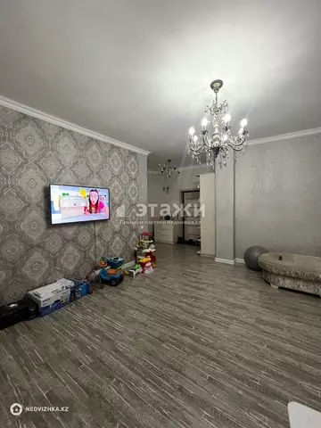 2-комнатная квартира, этаж 9 из 18, 57 м²