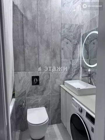 2-комнатная квартира, этаж 9 из 10, 65 м²