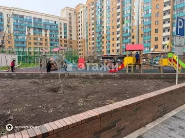 4-комнатная квартира, этаж 8 из 12, 96 м²