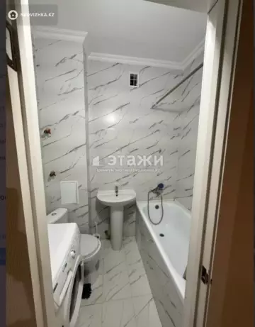 1-комнатная квартира, этаж 8 из 9, 36 м²