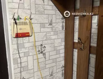 3-комнатная квартира, этаж 4 из 5, 61 м², на длительный срок