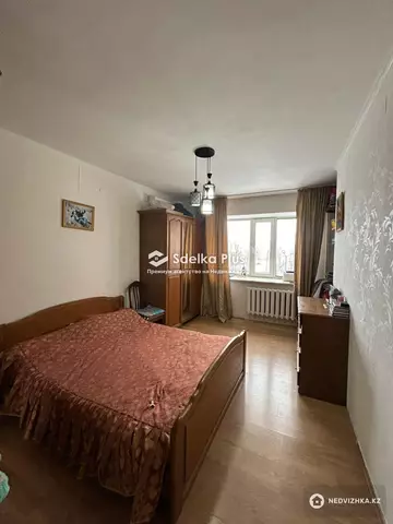 2-комнатная квартира, этаж 3 из 9, 57 м²