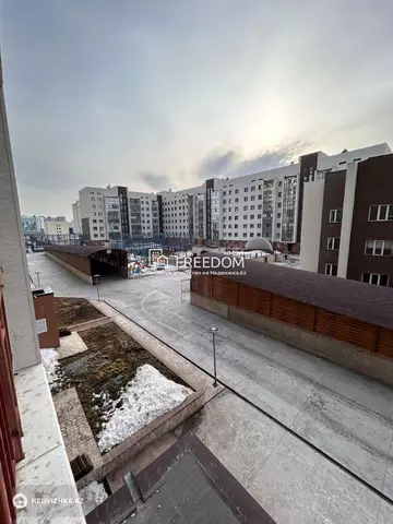 3-комнатная квартира, этаж 3 из 21, 103 м²