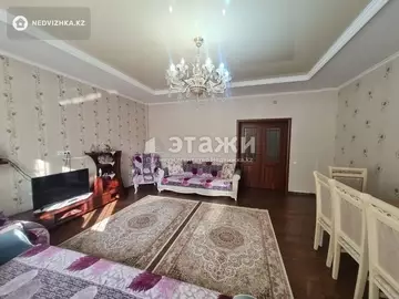 3-комнатная квартира, этаж 12 из 15, 110 м²