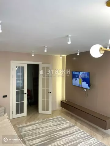 4-комнатная квартира, этаж 9 из 18, 119 м²