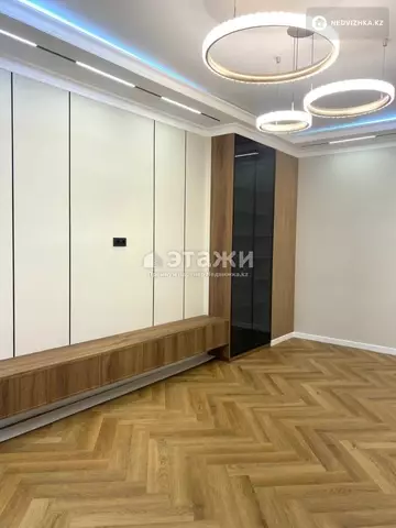 3-комнатная квартира, этаж 5 из 17, 96 м²