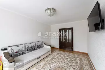 4-комнатная квартира, этаж 3 из 5, 79 м²