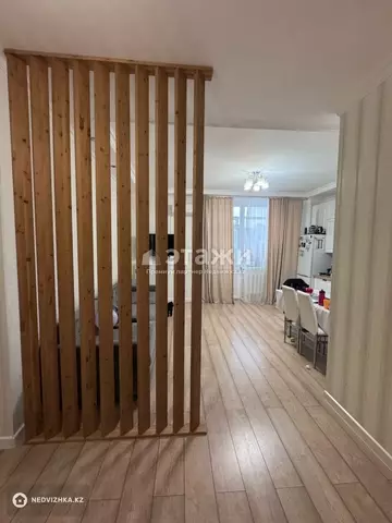 2-комнатная квартира, этаж 5 из 10, 52 м²