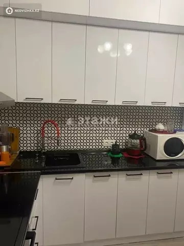 3-комнатная квартира, этаж 17 из 21, 77 м²