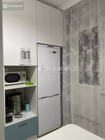 2-комнатная квартира, этаж 8 из 12, 54 м²