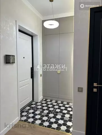 2-комнатная квартира, этаж 9 из 9, 74 м²