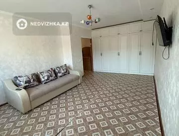 1-комнатная квартира, этаж 2 из 6, 37 м²