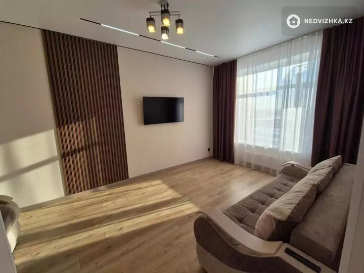 42 м², 1-комнатная квартира, этаж 7 из 9, 42 м², на длительный срок, изображение - 1