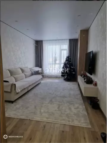 4-комнатная квартира, этаж 2 из 12, 133 м²