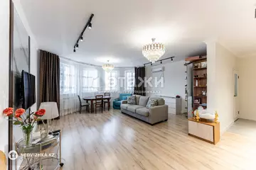 2-комнатная квартира, этаж 7 из 9, 84 м²