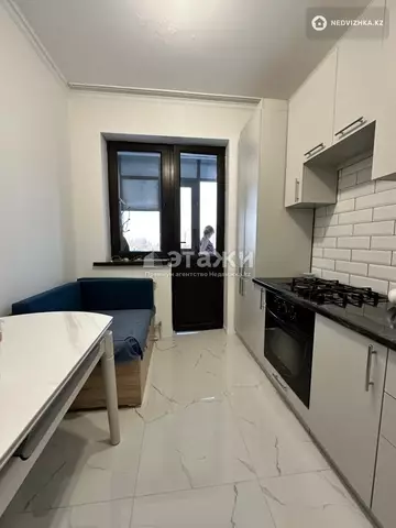 1-комнатная квартира, этаж 5 из 10, 38 м²