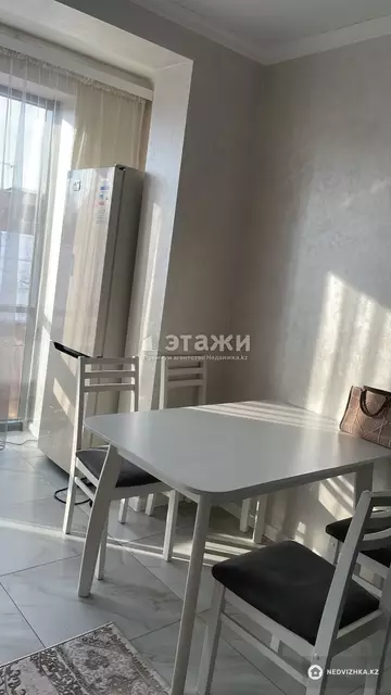 2-комнатная квартира, этаж 3 из 12, 70 м², на длительный срок