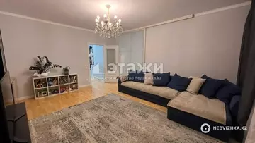 3-комнатная квартира, этаж 10 из 17, 90 м², на длительный срок