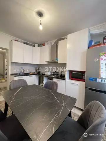 2-комнатная квартира, этаж 1 из 9, 56 м²