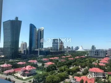 3-комнатная квартира, этаж 12 из 12, 90 м²