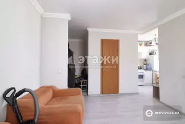 2-комнатная квартира, этаж 4 из 5, 30 м²