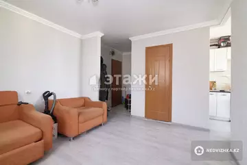 2-комнатная квартира, этаж 4 из 5, 30 м²