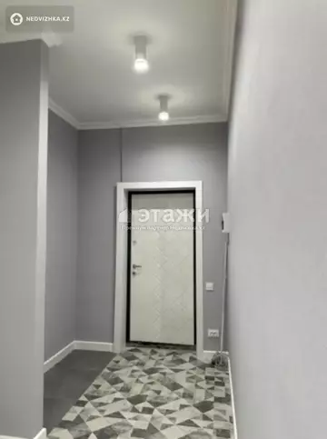 2-комнатная квартира, этаж 4 из 9, 68 м²