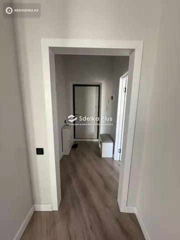 2-комнатная квартира, этаж 4 из 10, 50 м²