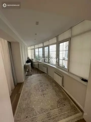 3-комнатная квартира, этаж 4 из 11, 118 м²