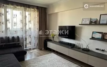 3-комнатная квартира, этаж 8 из 10, 80 м²