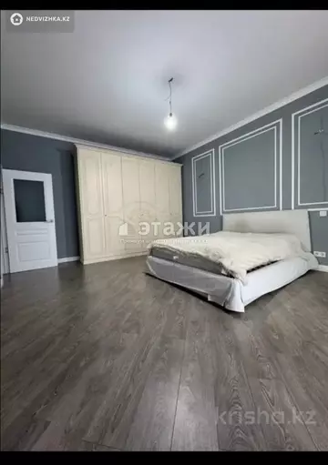 3-комнатная квартира, этаж 15 из 21, 115 м², на длительный срок