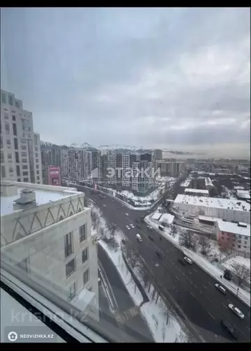 3-комнатная квартира, этаж 15 из 21, 115 м², на длительный срок