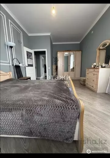 3-комнатная квартира, этаж 15 из 21, 115 м², на длительный срок