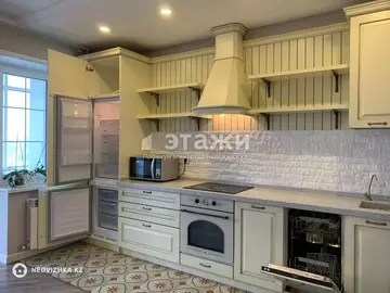 2-комнатная квартира, этаж 2 из 17, 78 м², на длительный срок