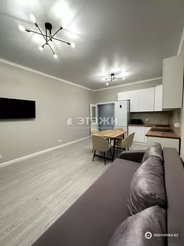2-комнатная квартира, этаж 8 из 12, 47 м², на длительный срок