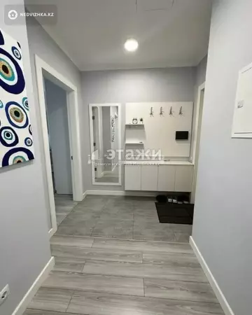 3-комнатная квартира, этаж 2 из 3, 125 м², на длительный срок