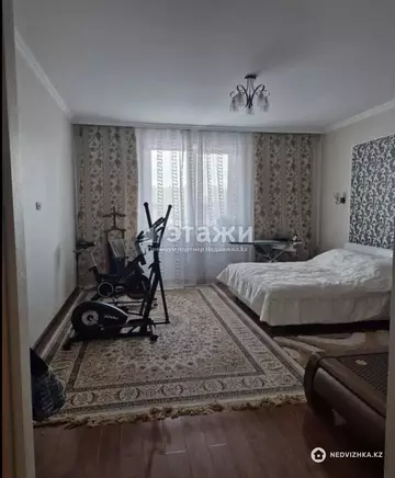 3-комнатная квартира, этаж 6 из 8, 132 м²