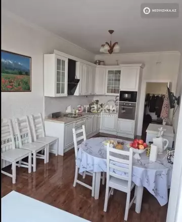 3-комнатная квартира, этаж 6 из 8, 132 м²