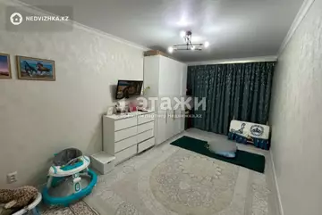 2-комнатная квартира, этаж 3 из 9, 63 м²