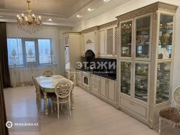 2-комнатная квартира, этаж 13 из 13, 100 м²