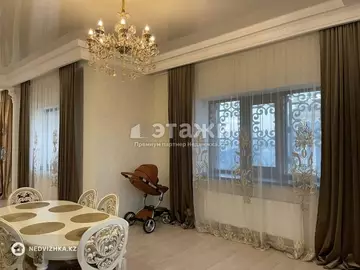 2-комнатная квартира, этаж 13 из 13, 100 м²